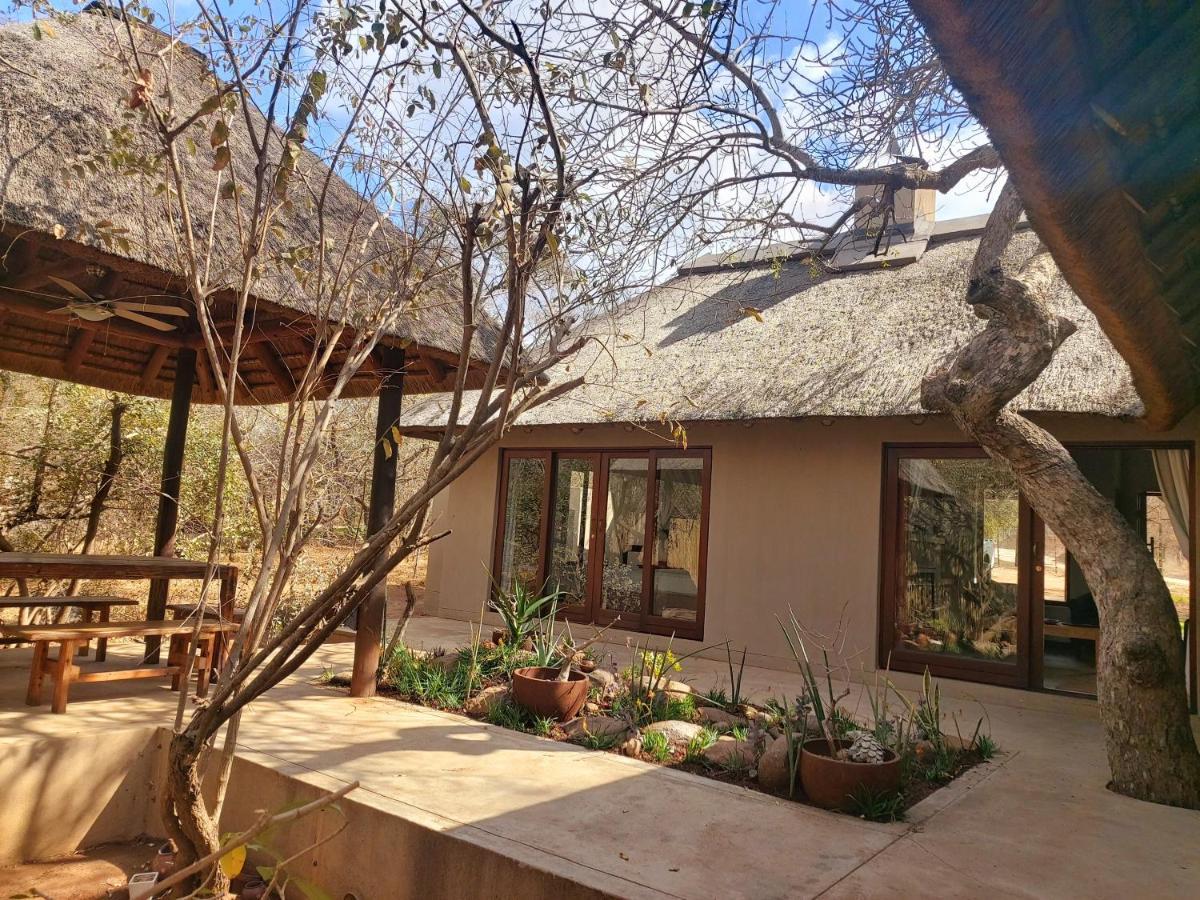 13 Raptors Lodge Hoedspruit Extérieur photo